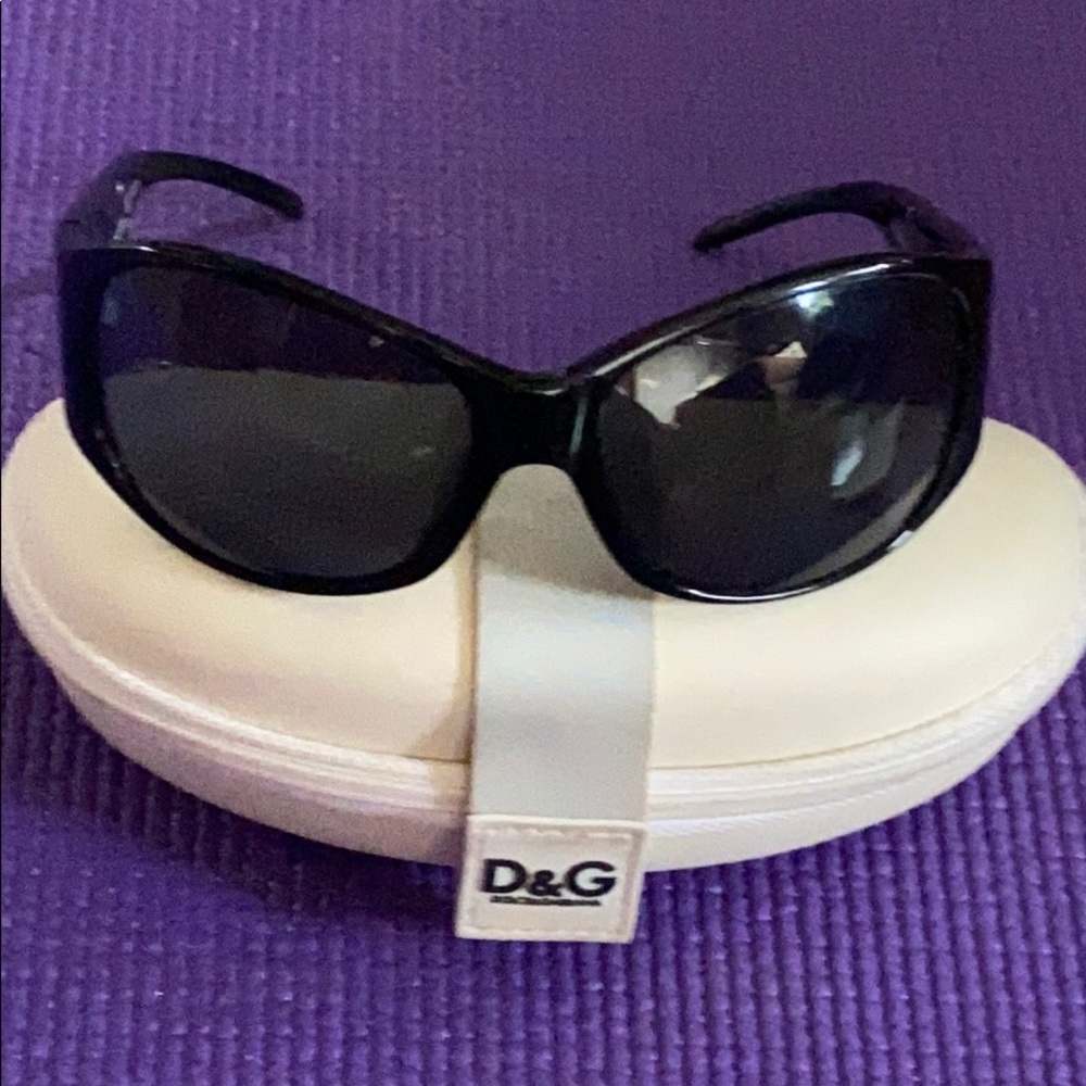 D&G Dolce Gabbana black logo sunglasses - Picture 4 of 10